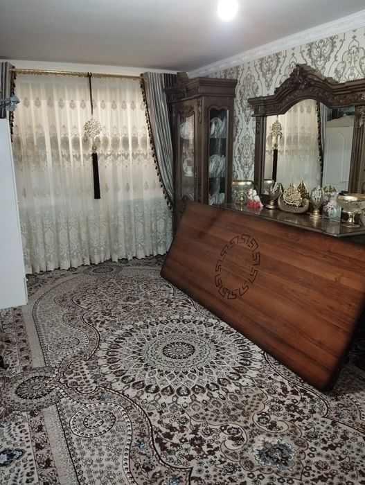 3 mikrarayonda 2 xonali uy sotiladi 32.000