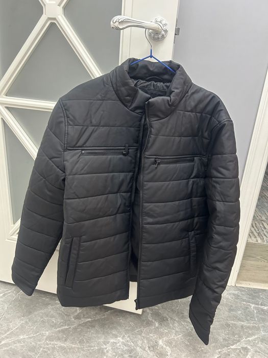 Куртка черная, демисезонная