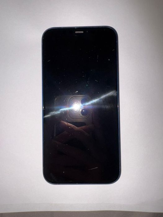 Айфон 12 64 гб не лагает