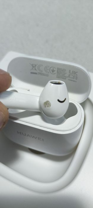 Huawei FreeBuds SE - purtate