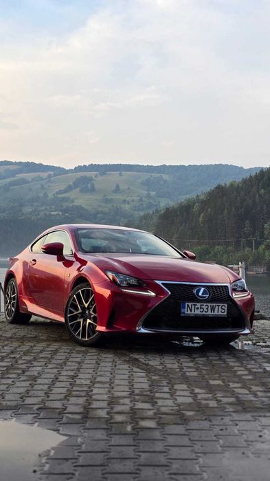 Vând Lexus RC 300H