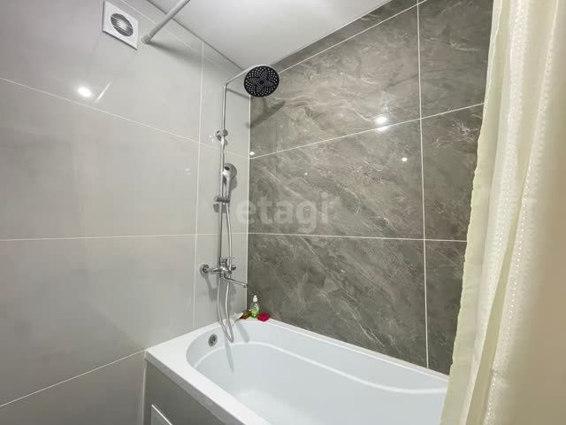 3х комнатная в 19мкр