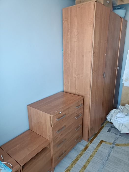 Шкаф, тумбочки и комод