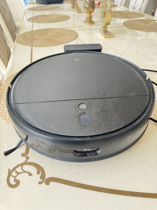 Робот пылесос