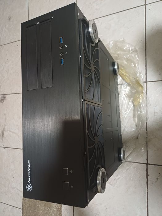 Carcasa SilverStone