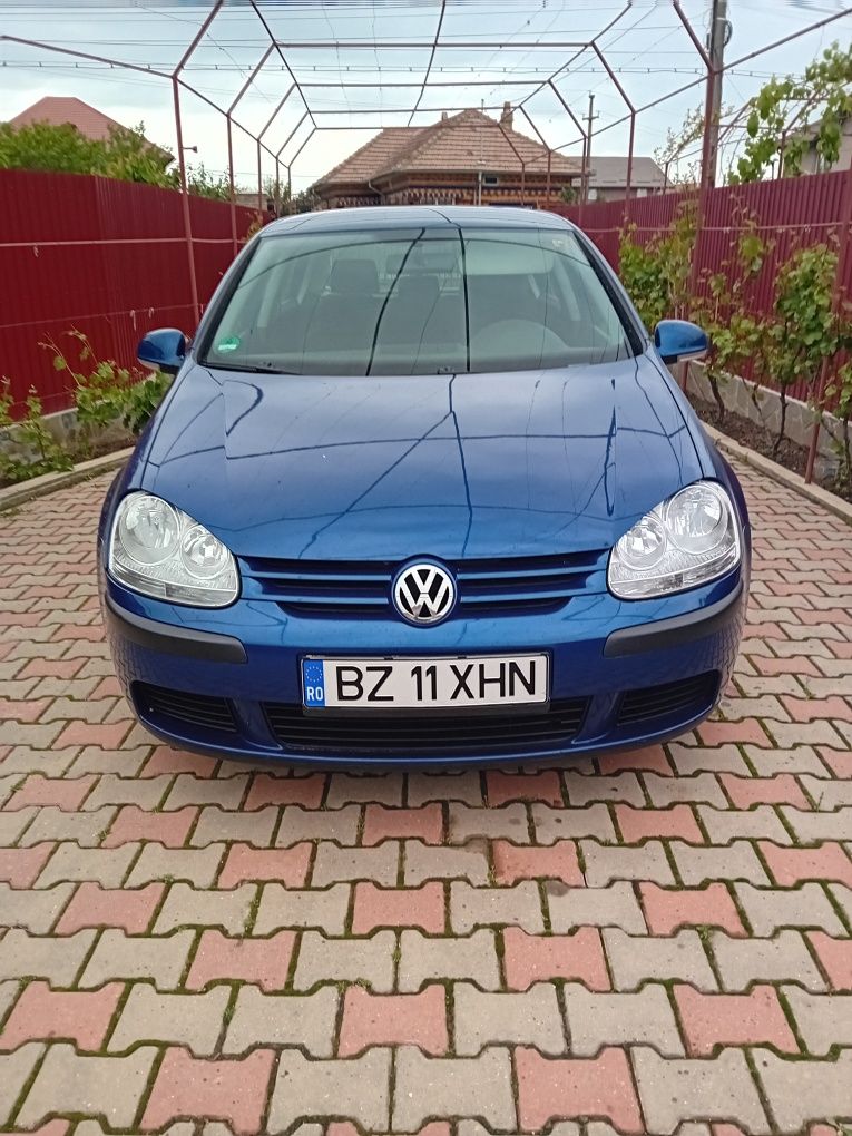 VW Golf 5, benzina, albastru