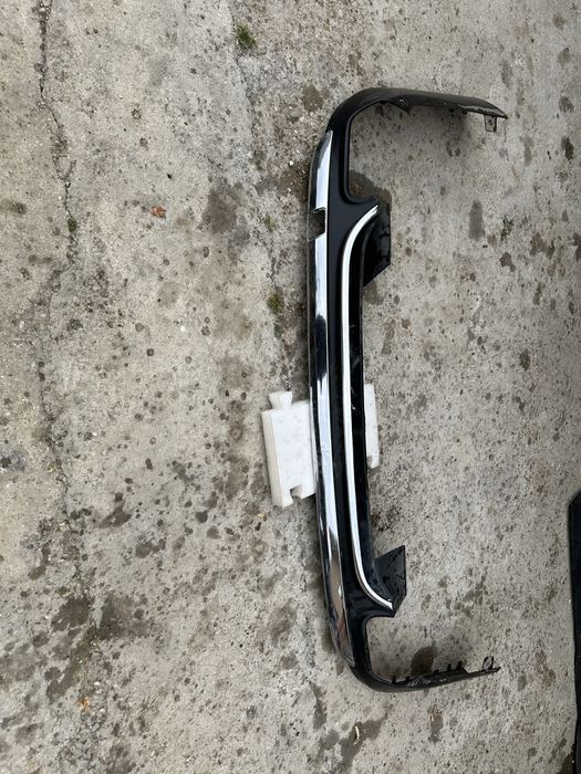 Spoiler inferior bară spate mercedes gle.w166.cod:a1668858425.