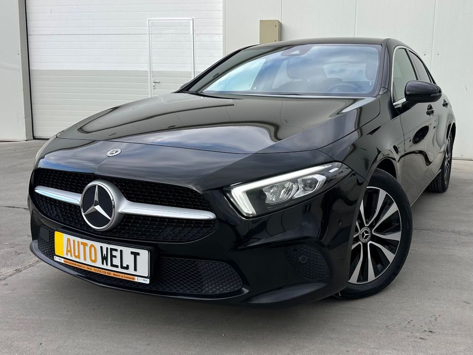 Mercedes-Benz A Lumini Ambientale, Piele, Masaj 12 Luni Garanție Finanțare cu avans 0%