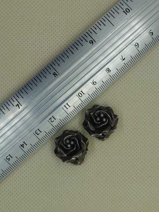 Cercei din argint TAXCO – trandafiri sculptați 3D