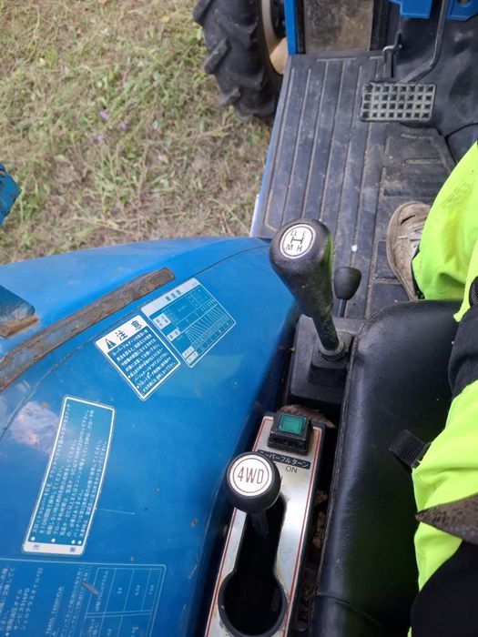 Tractor iseki 26 cai