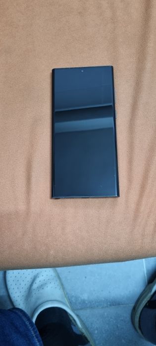 Продавам Самсунг  S22 ultra