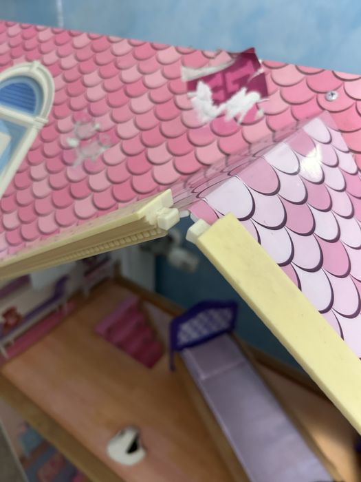 Casuta   papusi 120 Inaltime, 33 cm adincime, latime 80 cm