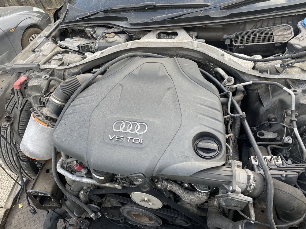 Injectoare, pompă motorină înaltă presiune Audi A7 3.0 tdi  CLAB 2011