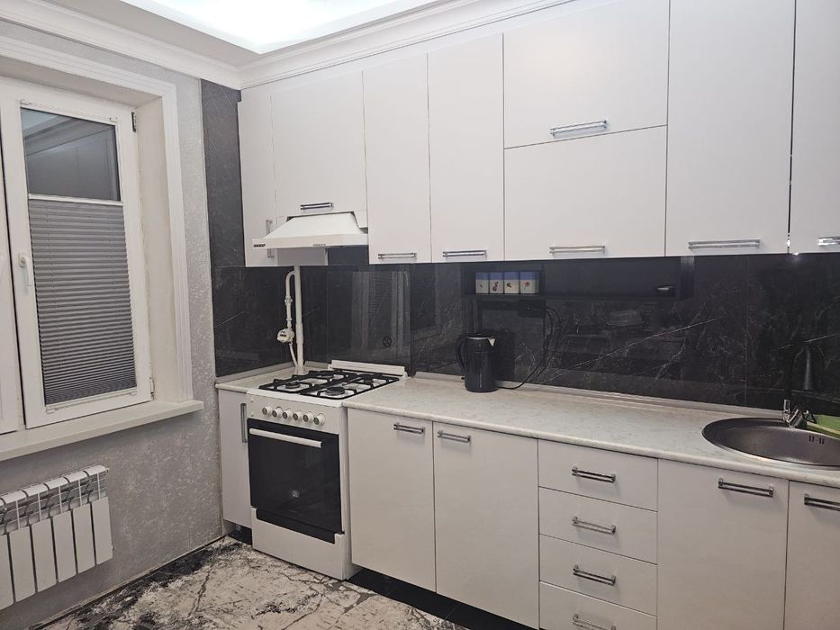 Kvartira sotiladi Jarariq 4xona 5xona qilingan