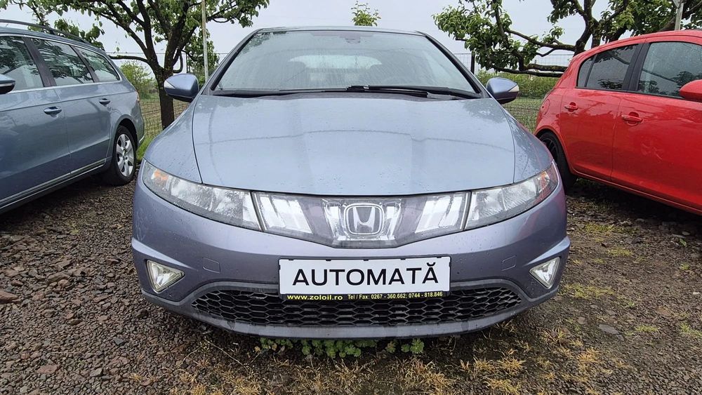 Honda Civic Cutie semi-automata i-Shift, Buton Start-Stop, Bord cu afisaj digital