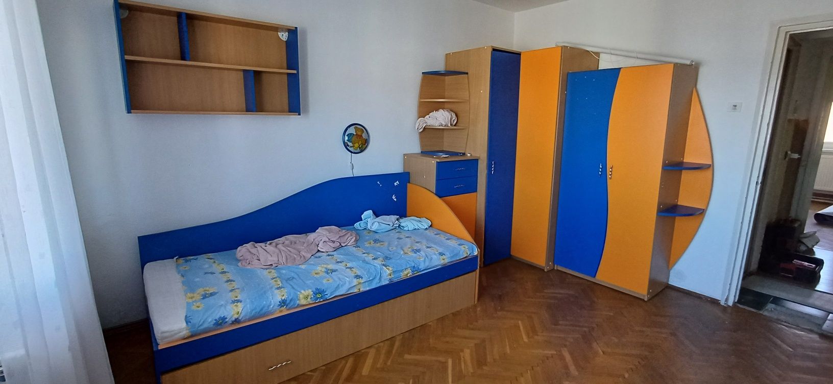 Mobila de tineret-dormitor
