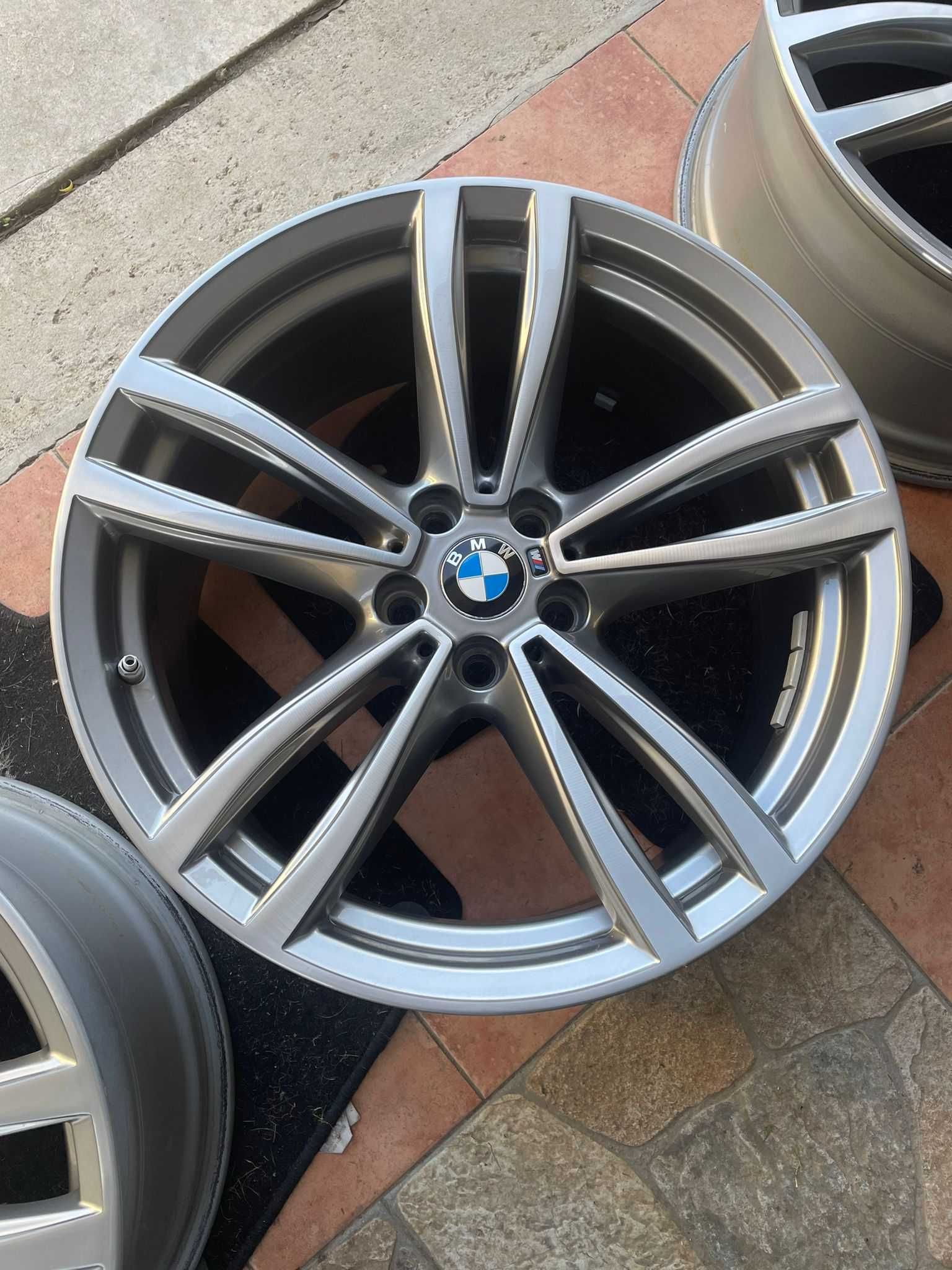 Jante 19 BMW Seria 7 G11 G12 6 GT G32 5 G30 G31 8 G14 G15 G16 19 647