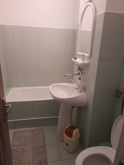 Inchiriez apartament 1 camera in Tudor