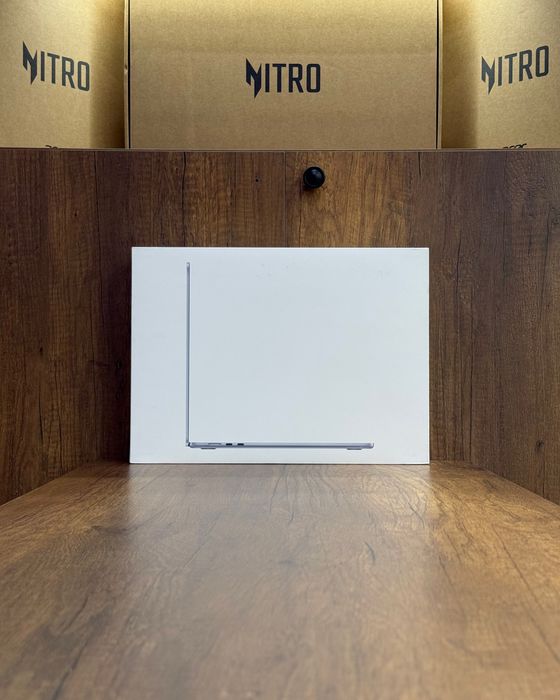 Ноутбук Apple MacBook Air 15 / M4 / 16GB / 256GB