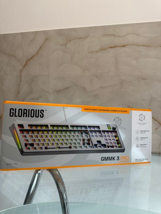 Tastatura Glorious GMMK 3 Pro  Barabones / NOUA SIGILATA