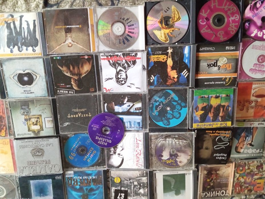 CD музика всякакви стилове запазени