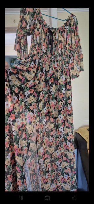 Rochie superba cu flori