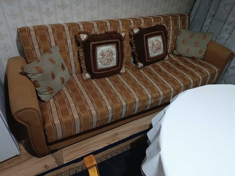 Удобен мек диван за хол или кухня, Пловдив, Клик-клак, само за 70 лв.!