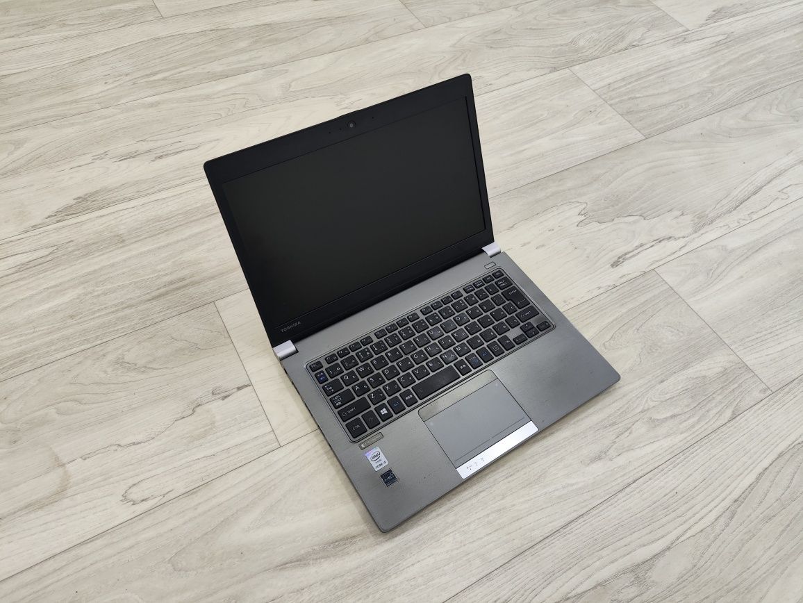 Ноутбук Toshiba Portege X30-B