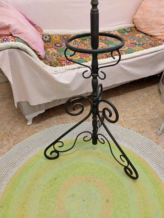 Вертикална закачалка от ковано желязо