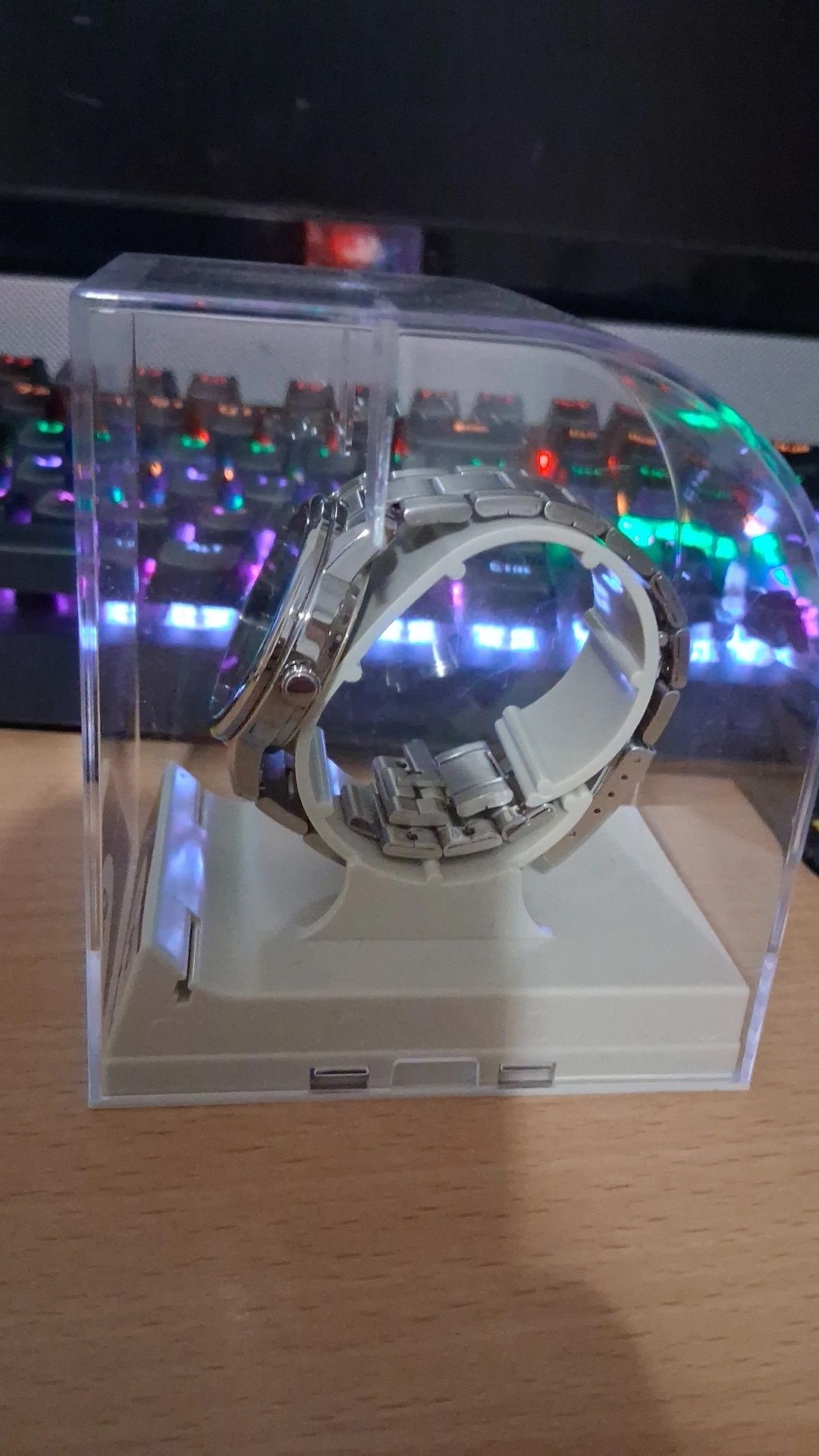 Часовникът Casio MTP-V002D-1B3UDF
