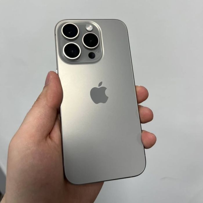 Iphone 15 pro LLA