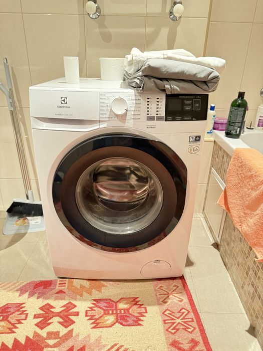 Стиральная машинка Электролюкс, исправная, как новая.