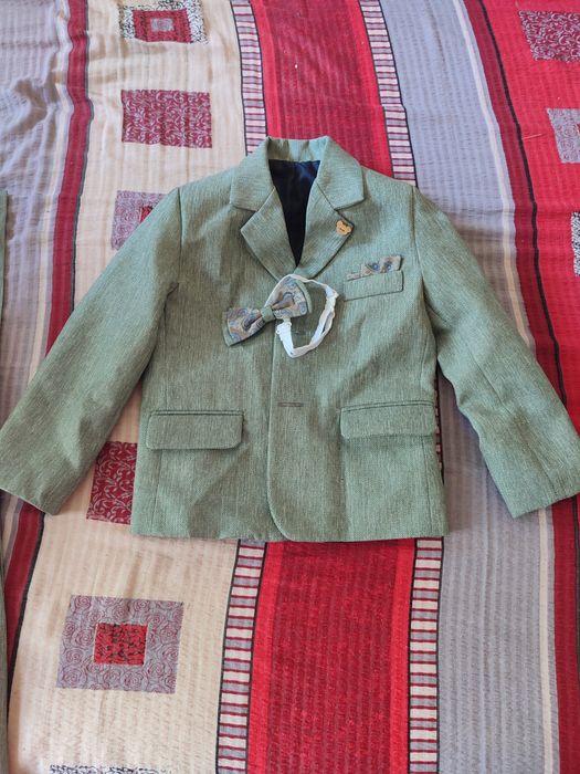 Costum de baieti