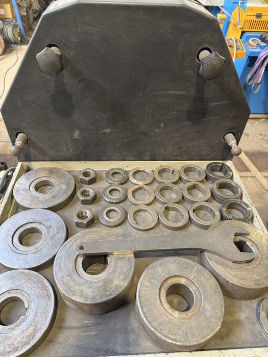 Машина за огъване