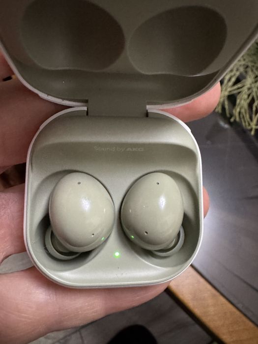 Безжични слушалки Galaxy buds 2