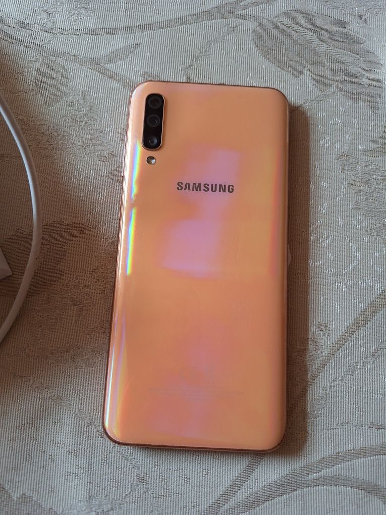 SAMSUNG     A 50