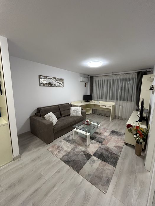 GARSONIERA (prima inchiriere) HILS PALLADY PARTER CU 2 loc de parcare