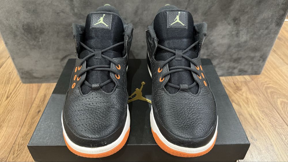 Jordan Max Aura 5