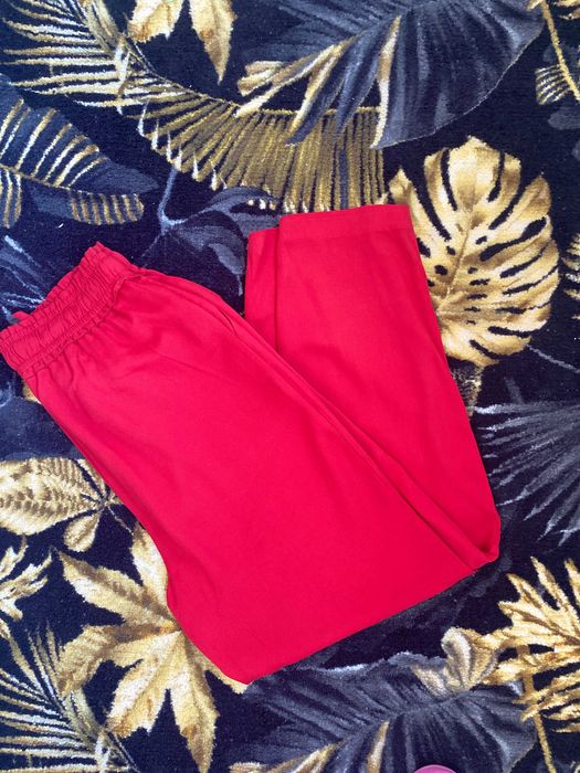 Pantaloni rosu, nou, Mohito, largi cu talie cu elastic si snur, S