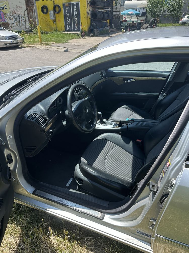 Мерцедес w211 E220 Avangarde
