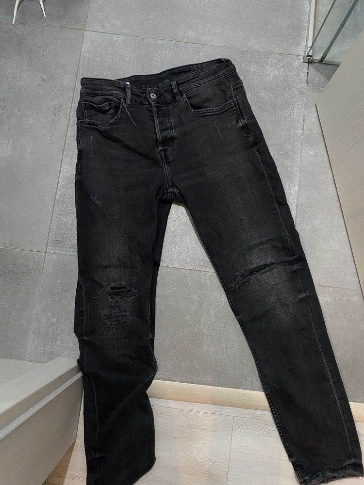 Blugi zara negri