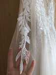Se oferă spre vânzare rochie de mireasă (curățată profesional)