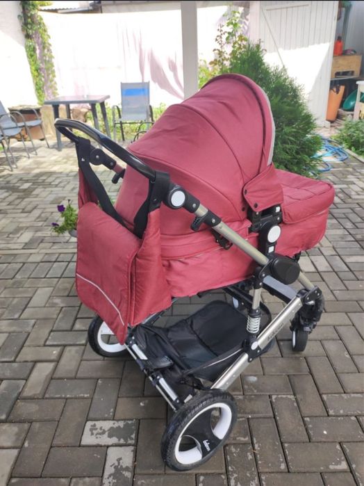 Коляска прогулочная
