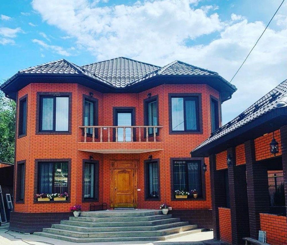 Фасадные панели на дом