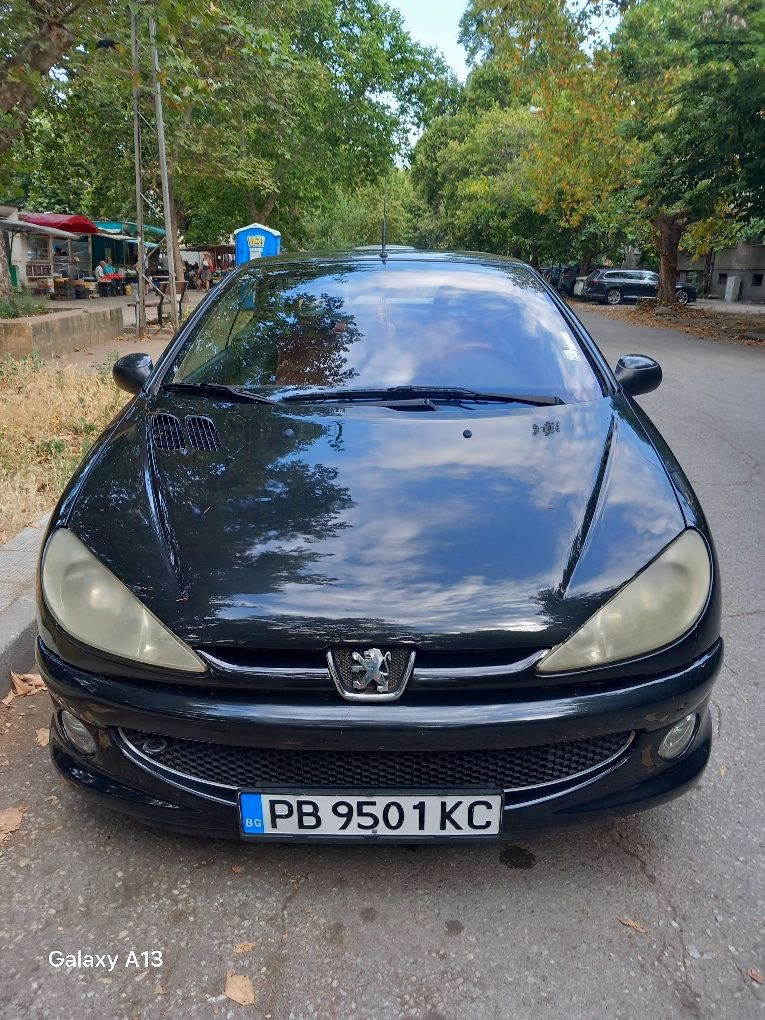 Пежо 206 cc 1.6 в отлично състояние