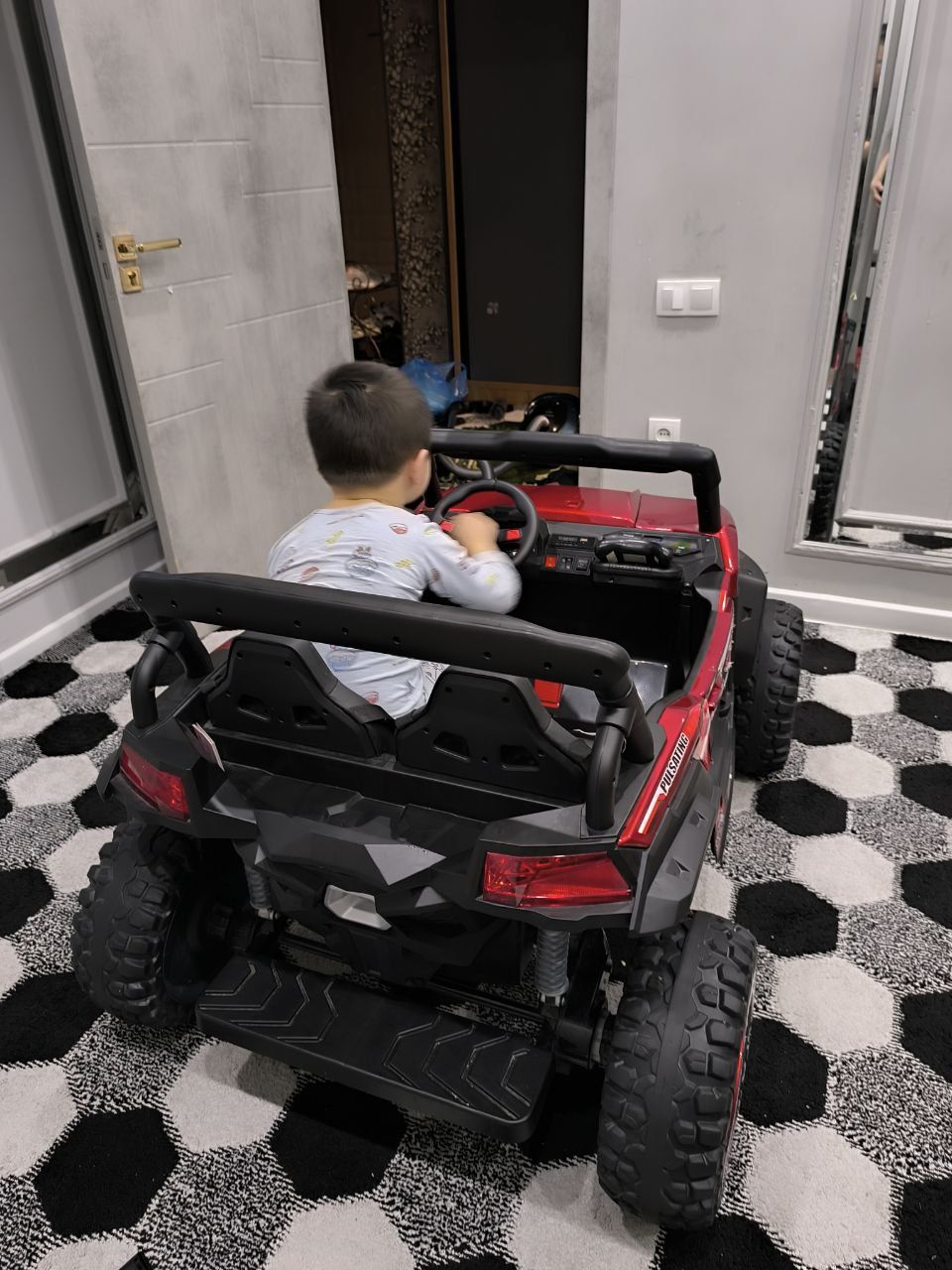 Mini Car detskiy monstercar