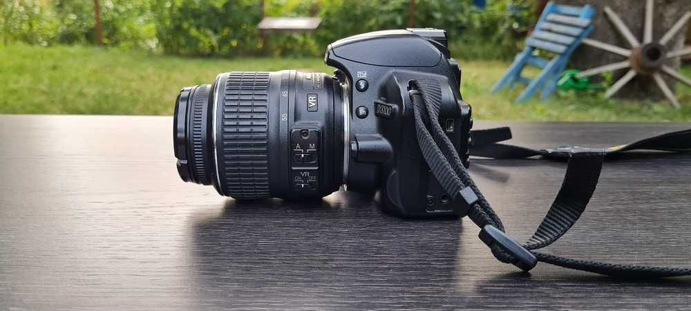 Nikon D3100  DSLR