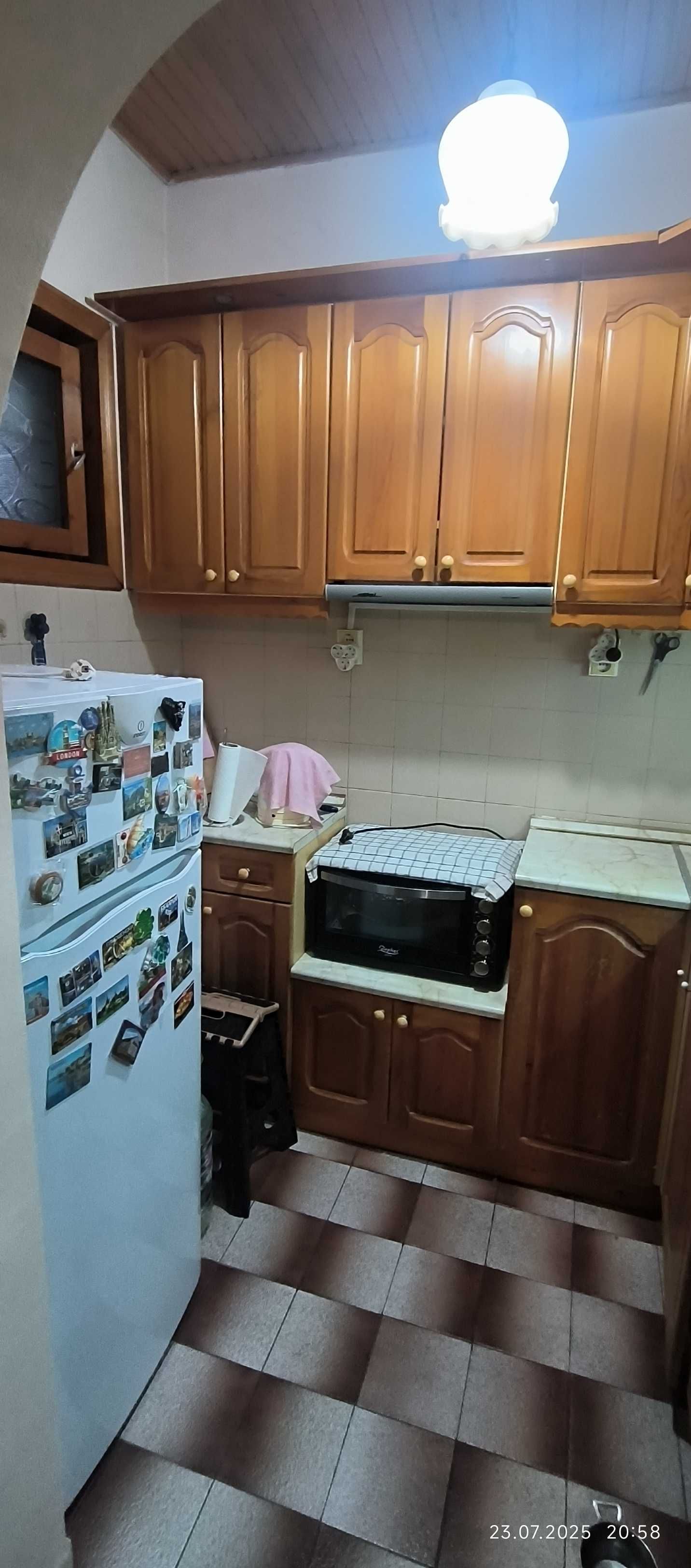 Продавам цяло кухненско с обзавеждане