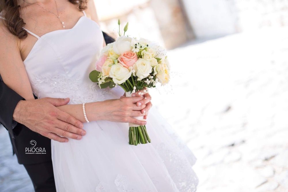 Булчинска рокля