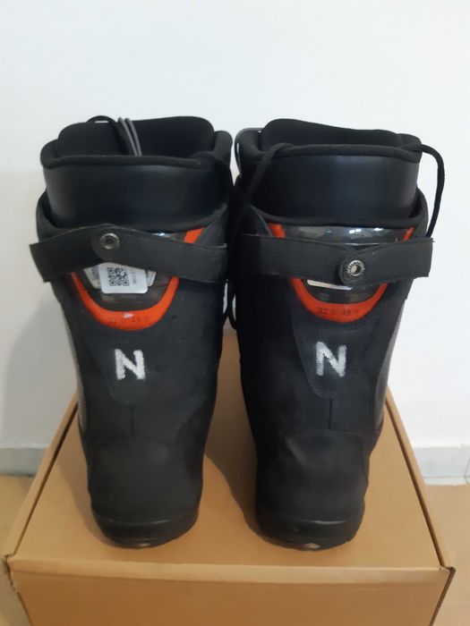 Boots snowboard Deeluxe marime 48 mondo 32